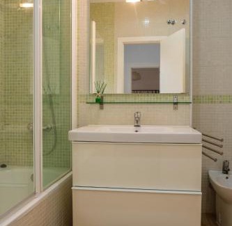 San Julian Apartment | Pelícano Seville Apartments