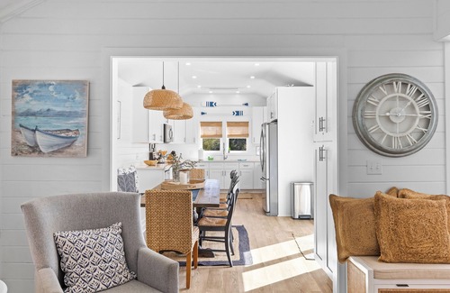 Pelican Bay House | Pelican Bay 14 -Luxury Home 5 min to Beach!