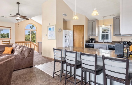 Whalehead Beach House | Pelican Breeze: Private Pool | 2-Min Walk to Beach