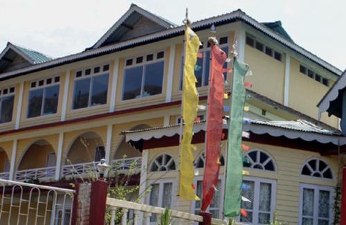 Bomdila Hotel | Pemaling Lords Inn Dirang