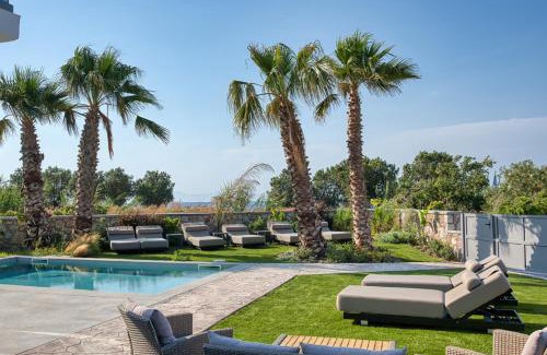 Petaloudes Villa | Penélope Beachfront Villa