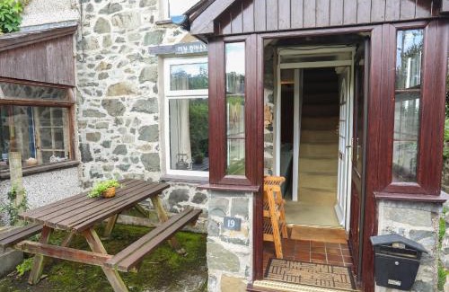 Bangor House | Pen Dinas