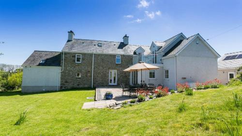 Llangefni House | Pen y Fan Bellaf