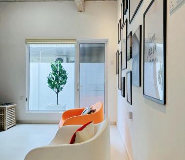 George Town House | Penang槟岛Special 1,5 Storey Semi-D In Georgetown 70 inch Smart TV