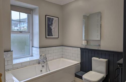 Aberdovey Apartment | Pencartref Apartment - 4 Bedrooms, 3 Bathrooms, Sleeps 7-8