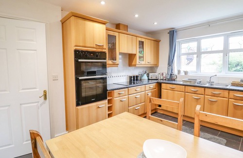 Colwyn Bay Cottage | PENCRAIG, family friendly, character holiday cottage in Rhos-On-Sea