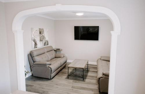 Peterlee House | Pendle Close - 3 bed house with parking