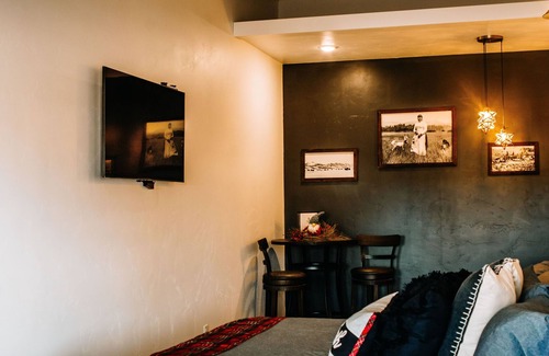 Last Chance Apartment | Pendleton Pointe #5, Pendleton Pointe #5