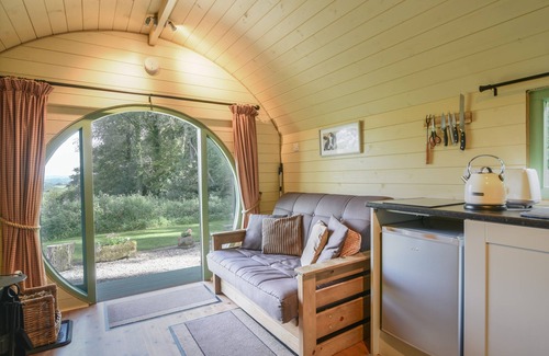 Axminster Cottage | PENDRAGON POD, pet friendly, character holiday cottage in Axminster
