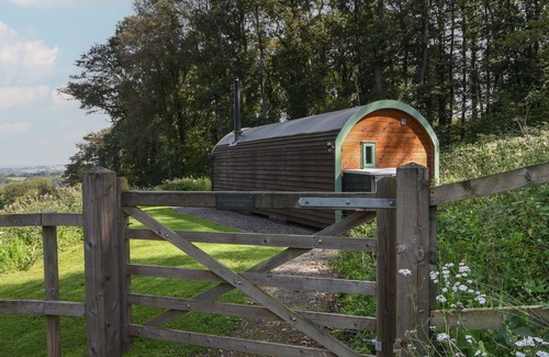 Axminster Cottage | PENDRAGON POD, pet friendly, character holiday cottage in Axminster