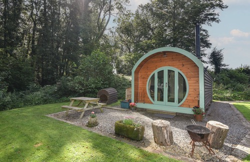 Axminster Cottage | PENDRAGON POD, pet friendly, character holiday cottage in Axminster