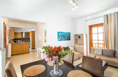 Skiathos Apartment | Penelope Downtown