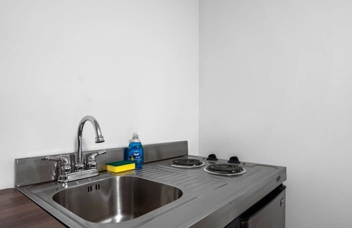 Traverse City Apartment | Peninsula One Apartments Unit 15
