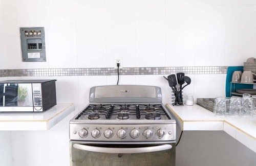 Chetumal House | PENINSULA STAYS 2 BR House @ Gated Community 24/7 Security