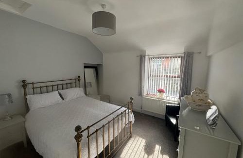 Penmaenmawr Apartment | Penmaenmawr Coastal Retreat