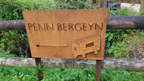 Trusham Apartment | Penn Bergeyn Shepherd's Huts