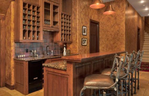 Mountain Village Villa | Pennington Manor