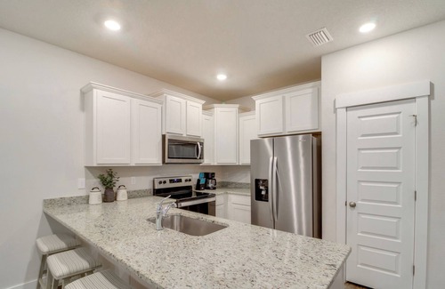 Pine Forest House | Pensacola Retreat w/Pool Access, 20 Mi to Beach