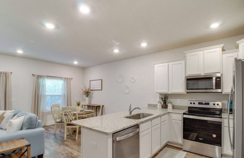 Pine Forest House | Pensacola Retreat w/Pool Access, 20 Mi to Beach