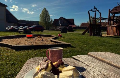 Zelnava Bed & Breakfast | Pension Biofarma Slunečná