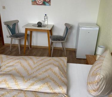 Dagebuell House | Pension Feist Zimmer 5