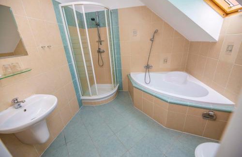 Hluboka nad Vltavou House | Pension KA.PR