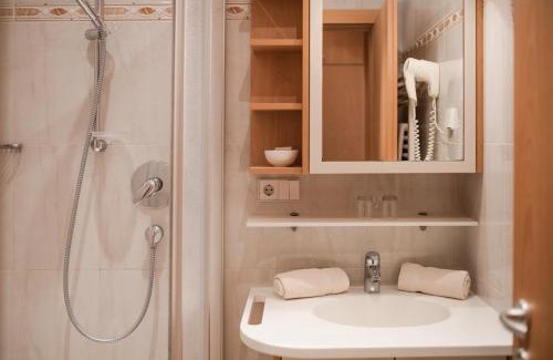 Lana Hotel | Pension Weingarten