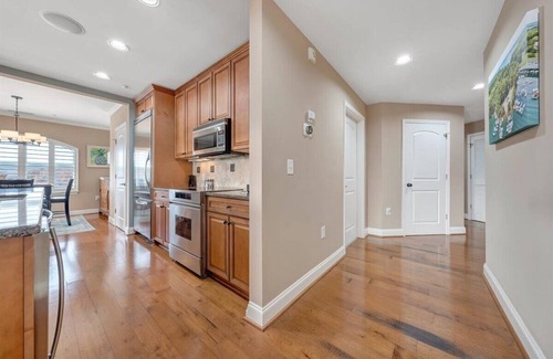 Westlake Corner Condo | Penthouse 4BR 3BA waterfront at Bridgewater w/pool