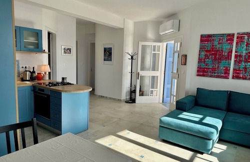 Karystos Apartment | Penthouse Amalía - central, stylish, quiet