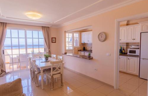 Santiago del Teide Apartment | Penthouse Apt With Jacuzzi By Dream Homes Tenerife