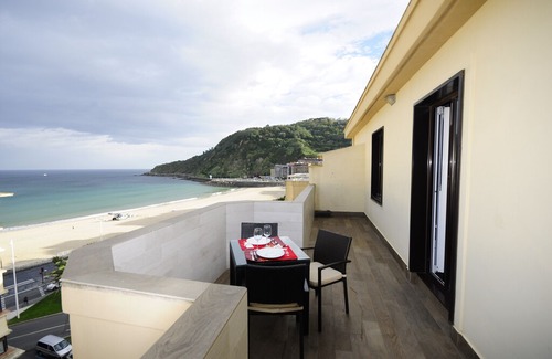 Gros Apartment | Penthouse Brisas. Frontbeach Sea Views!