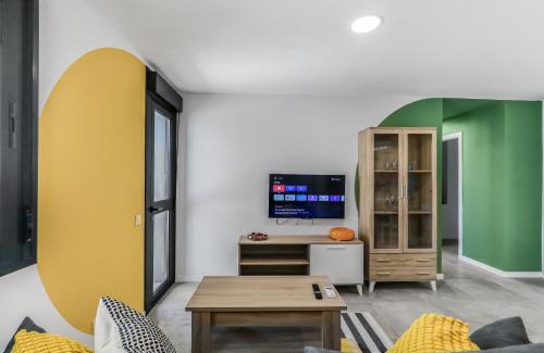 Vecindario Apartment | Penthouse City Hub Stay