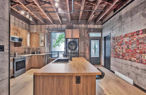 Downtown Montreal House | Penthouse in the heart of Guy Concordia - big terrace and parking