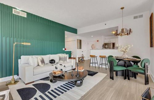 Downtown Apartment | Penthouse Perfection With Unmatched Skyline Views