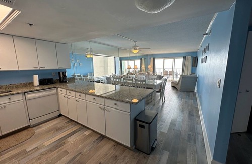 North Ocean City Condo | Penthouse! Renovated 3BR/2BA Penthouse Beachfront Condo w/2 Private Balconies!