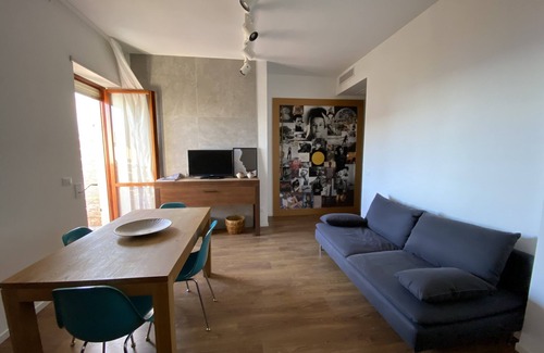 Il Monte Apartment | Penthouse sea view 100 steps from the beach-Seaview Penthouse 100 steps from beach