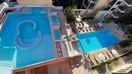 Antibes City Centre Apartment | Penthouse vue mer avec Rooftop,Jacuzzi,et parking privé