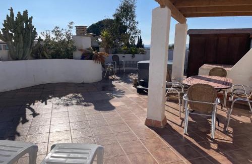 Torreblanca Apartment | Penthouse with Private Roof terrace and jacuzzi
