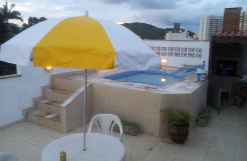 Guaiuba Apartment | Penthouse with two suites - Praia do Tombo 8 people