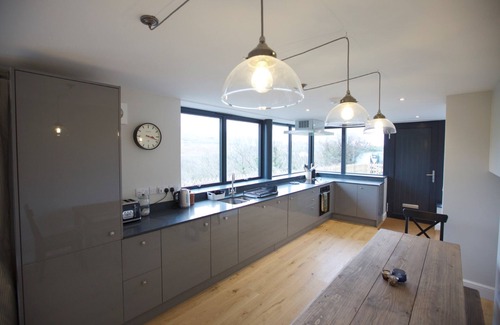 Crackington Haven Cottage | Pentreath is a spacious and stylish five-bedroom retreat sleeping up to 10 guests