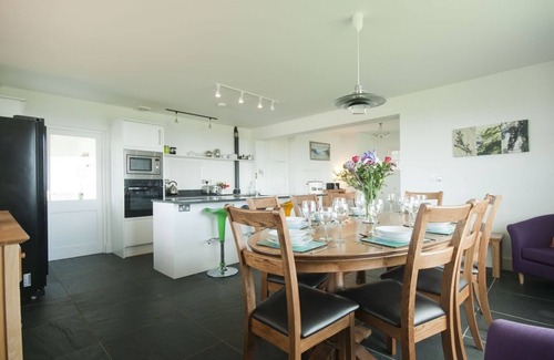 Crantock Cottage | PENTREATH, pet friendly, country holiday cottage in Crantock