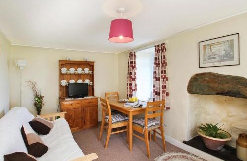 Amlwch House | Pentreheulyn