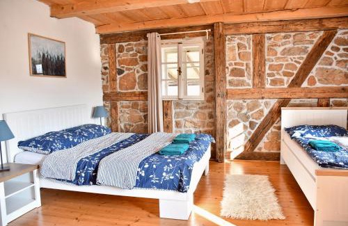 Loket House | Penzion Modrý Svět