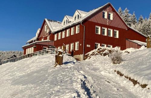Pec pod Snezkou House | Penzion Pod lesem