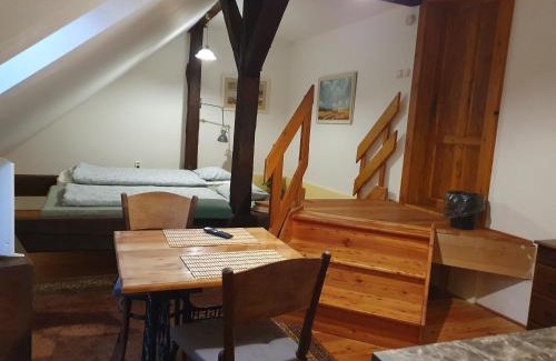 Bechyne House | Penzion u Kalicha Bechyně staré město