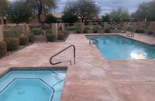 Westbrook Village House | Peoria Arizona 2 bedroom, 2 Bath 55+age minimum.