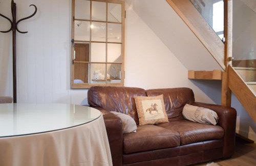 Felton House | Pepperpot Lodge