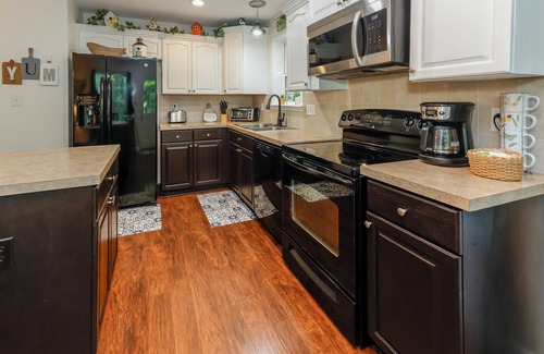 Lake Lure Cottage | Perch and Pine Cottage sleeps 6, lake access firepit