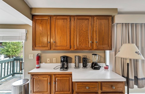 Meredith Cottage | Perch Cottage - Lake Winnipesaukee Access - Downtown