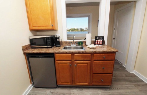 Nags Head Apartment | Perch Point 2 Queen Deluxe at Fin N Feather